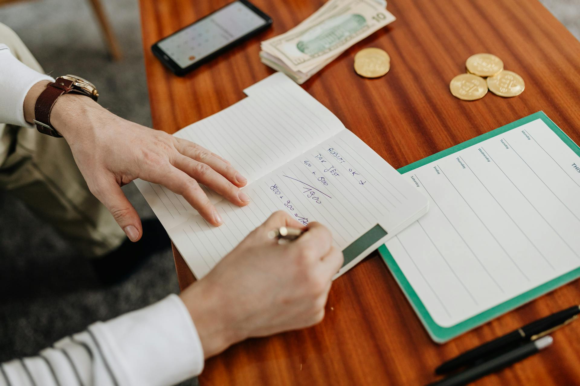 Améliorez votre situation financière avec meilleur-devis-rachat-credit.com.