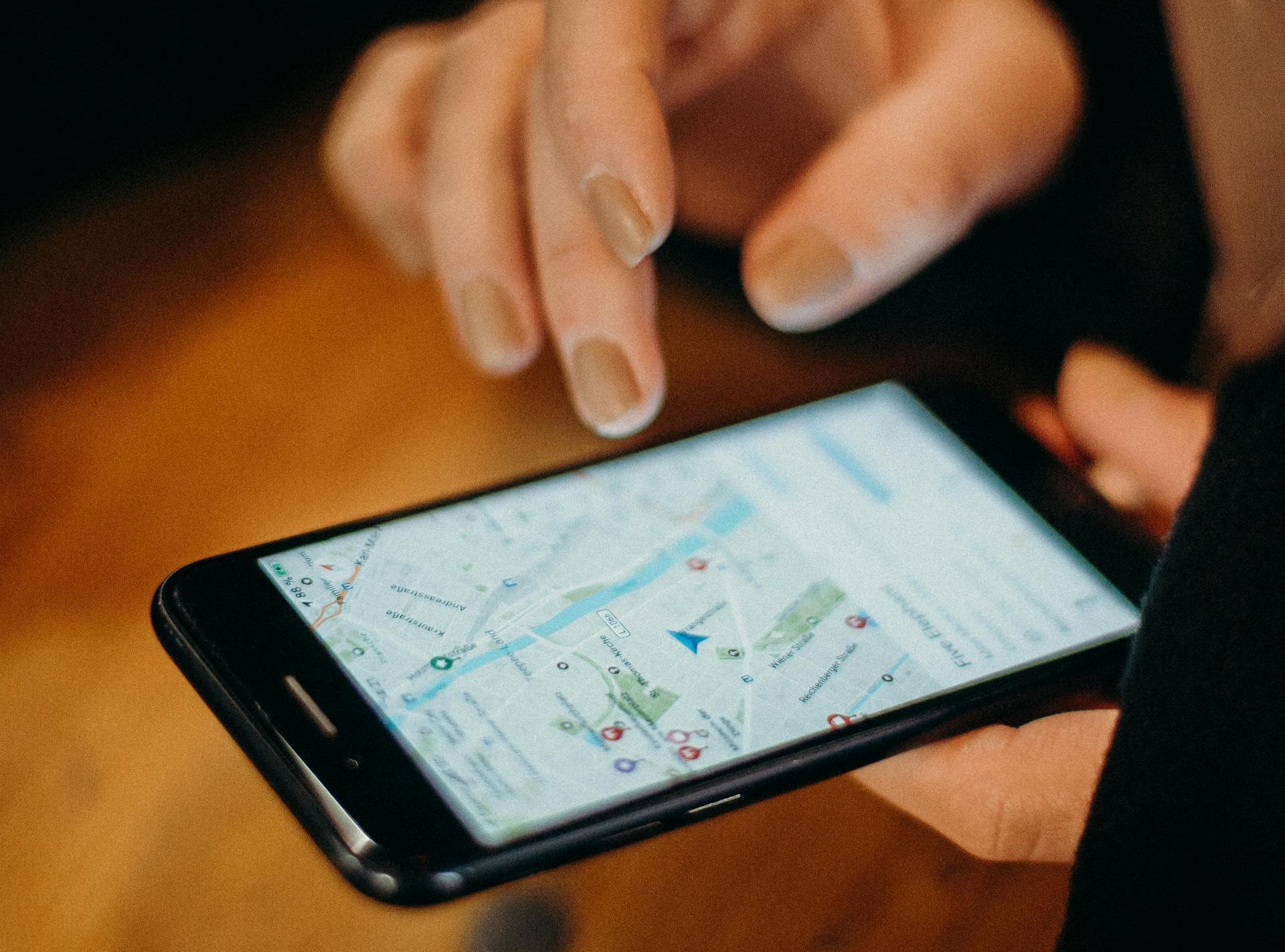 Advanced Tracking vous fournit des services de qualité en matière de géolocalisation satellite