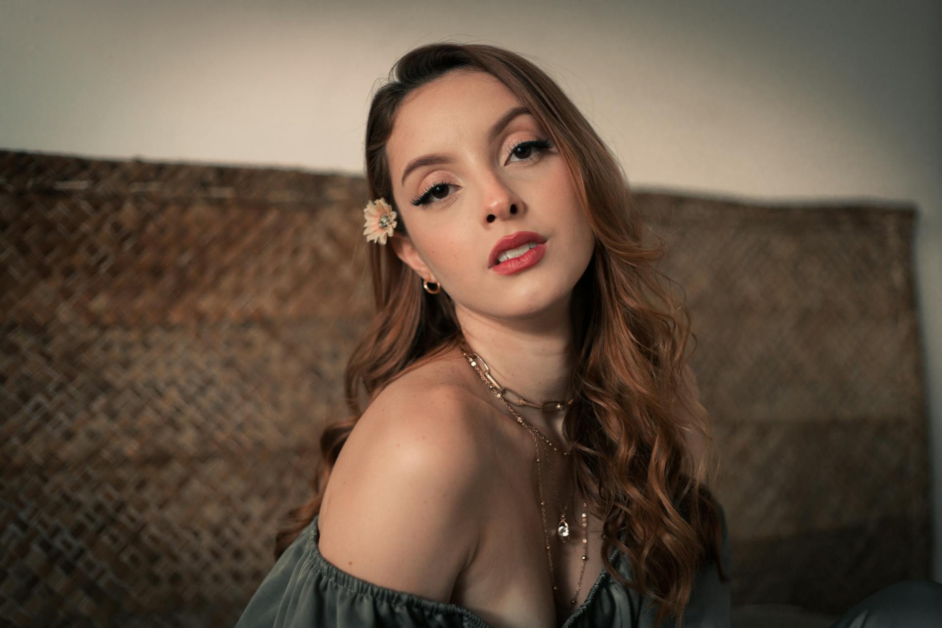 Bien choisir son collier selon la forme de son visage